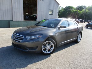 2015 FORD TAURUS SEL # 192210