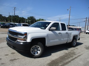 2019 CHEVY SILVERADO LT # 184071