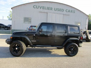 2011 JEEP WRANGLER SAHARA # 575270